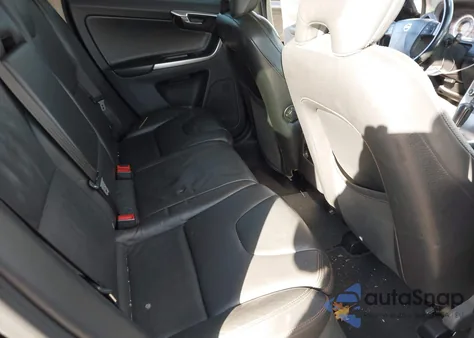 2010 Volvo Xc60 T6/T6 R-Design from USA, damaged, VIN YV4992DZ4A2101904